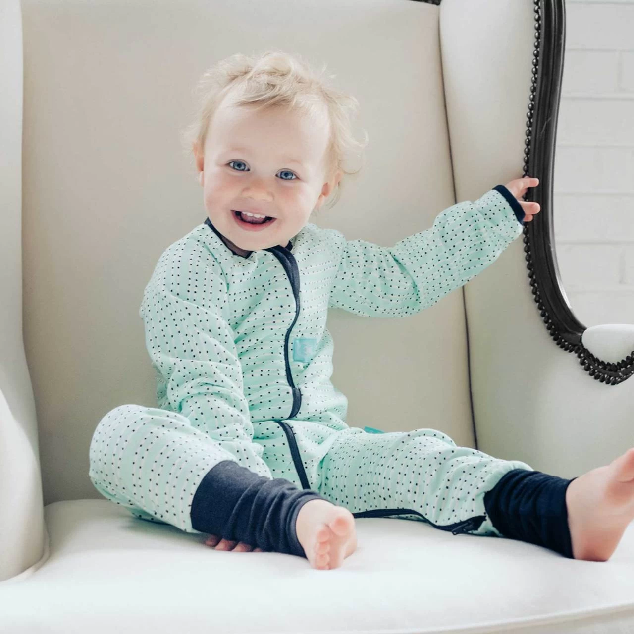 ErgoLayers Organic Long Sleeve Baby Onesie 1 TOG - Image 3