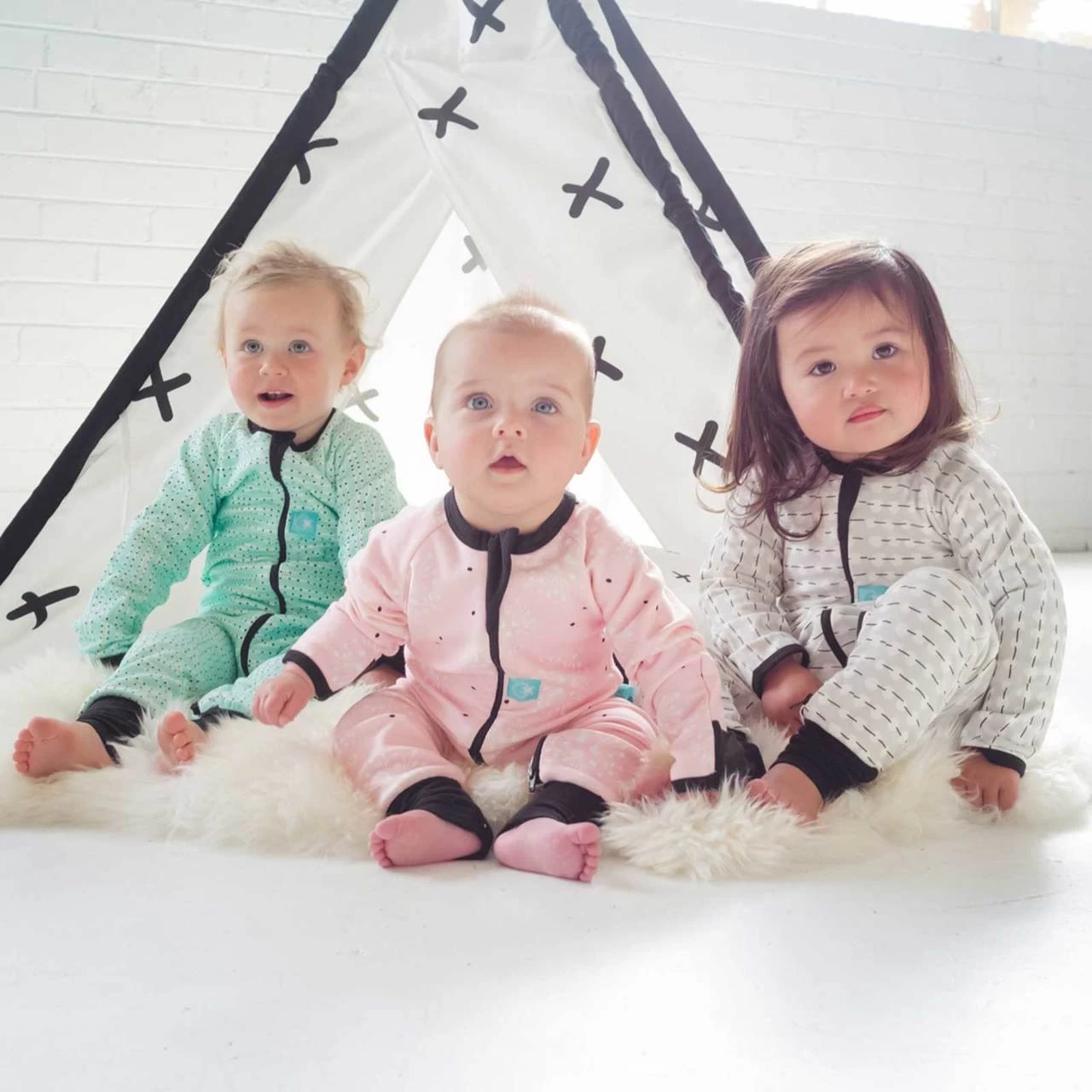 ErgoLayers Organic Long Sleeve Baby Onesie 1 TOG - Image 8